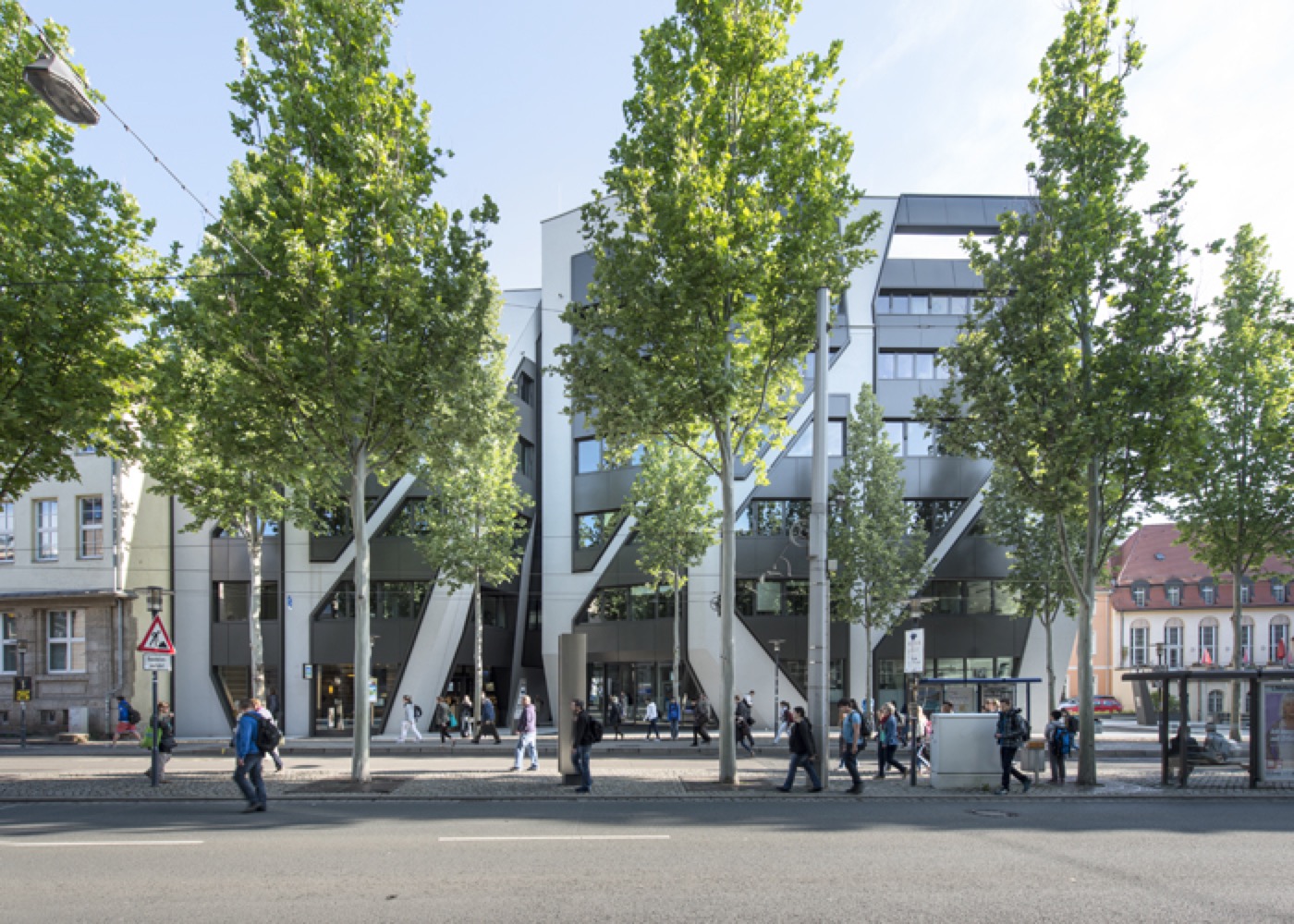Sonnenhof Jena, Straßenansicht der Gebäudegruppe