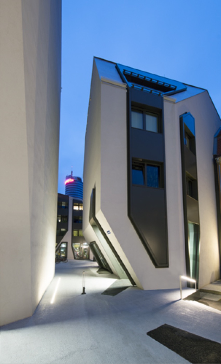Sonnenhof Jena, Beleuchtung zwischen den Gebäudekörpern